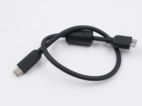 Type-C轉(zhuǎn)microUSB移動(dòng)硬盤數(shù)據(jù)線，聯(lián)鑫德誠(chéng)數(shù)據(jù)線廠家