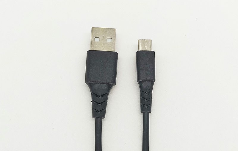 黑色PVC Micro USB數(shù)據(jù)線，安卓數(shù)據(jù)線定制廠家